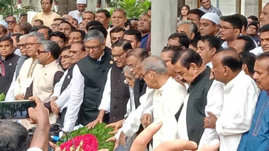 গুগলি তো করেছেন, কিন্তু বল তো নো: ফখরুলকে কাদের